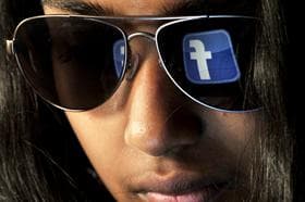 Botrány a Facebooknál - Már 2011 óta tudhatnak az adatgyűjtésről