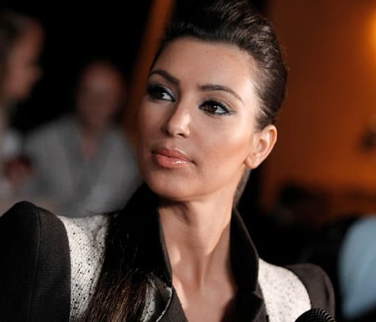 Levetkőzött Kim Kardashian
