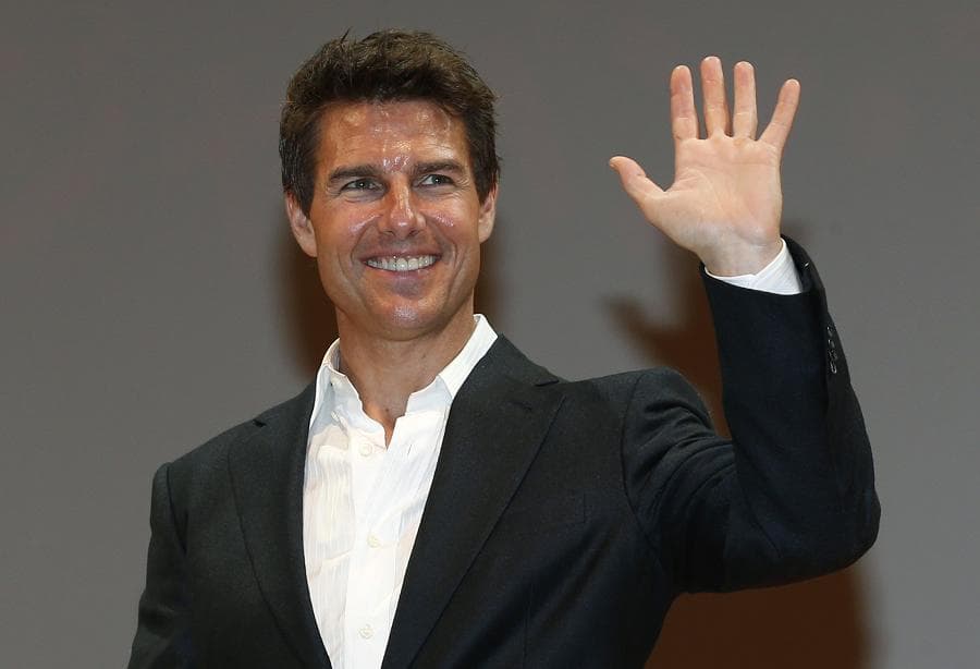 Tom Cruise az életét kockáztatva szelfizett
