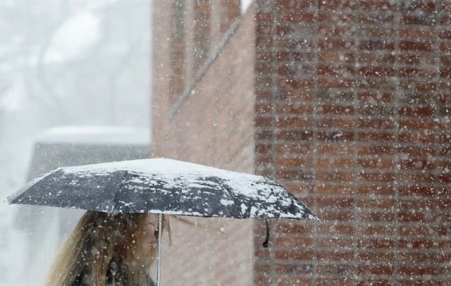 Problémákat okozhat Pozsonyban a szombat estére előrejelzett havazás