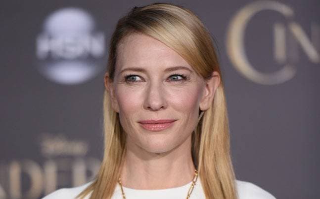 Cate Blanchettnek is félreérthetetlen ajánlatot tett a szexuális zaklatással vádolt Harvey Weinstein