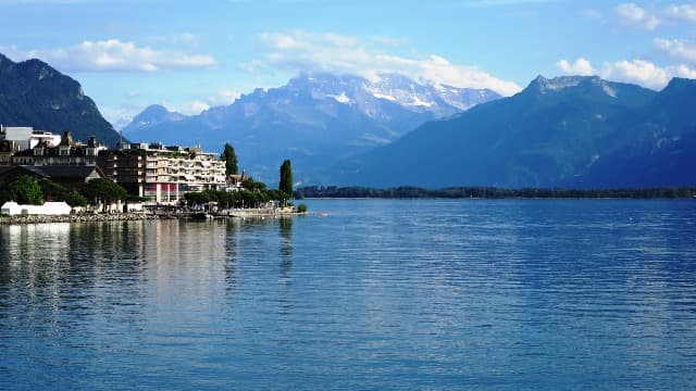Mérgező műanyaghulladékokat mutattak ki a kutatók a Genfi-tóban