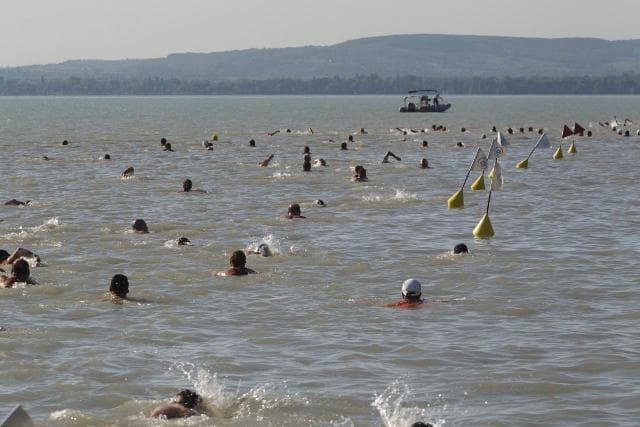 A kánikulában is kiváló minőségű a Balaton vize