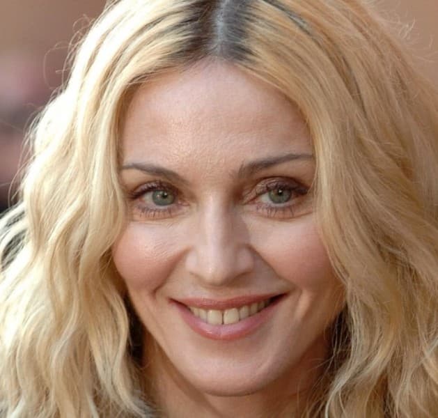Madonna leállíttatta intim tárgyainak árverését
