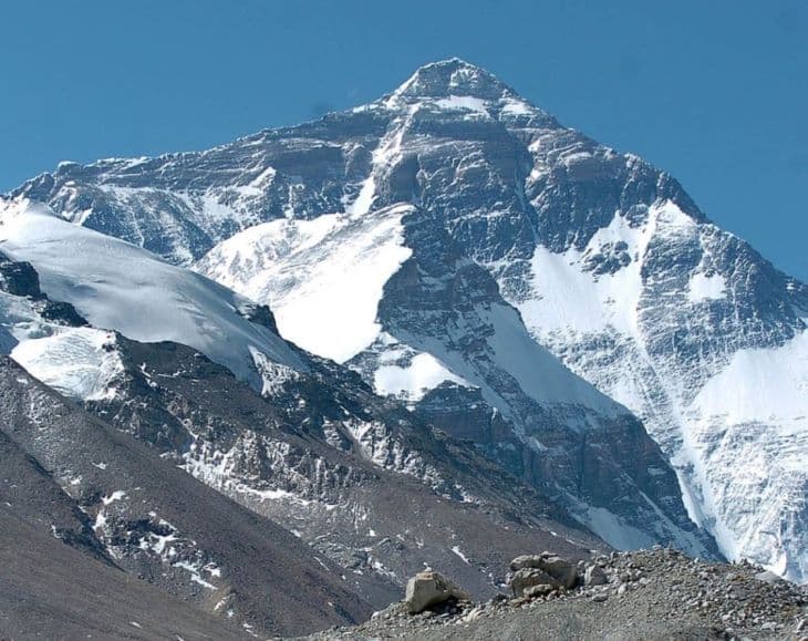 Nem küld jeleket a Mount Everest meghódítására induló magyar hegymászó nyomkövetője