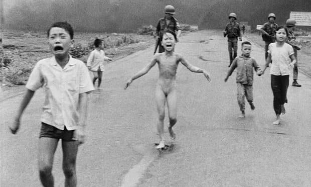 A Facebookról eltávolították a vietnami háborúban készült világhírű fotót – hevesen bírálják Zuckerberget