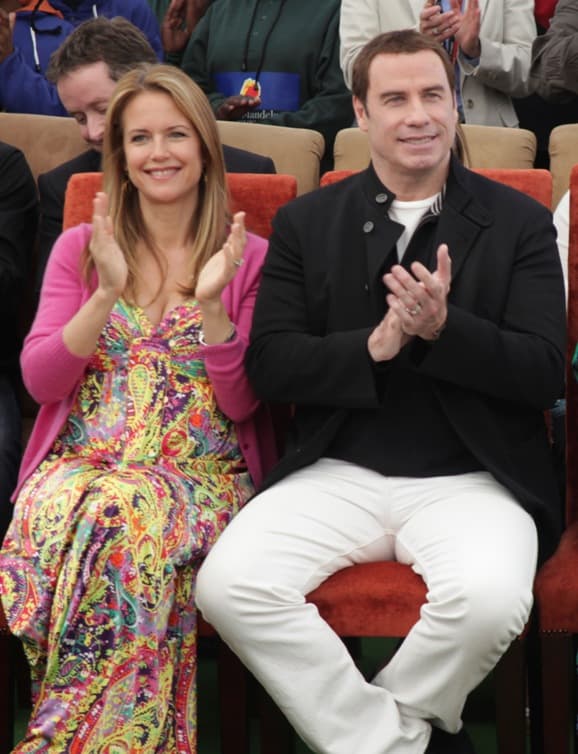 A Grease kosztümjében parádézott John Travolta és Olivia Newton-John – FOTÓ 