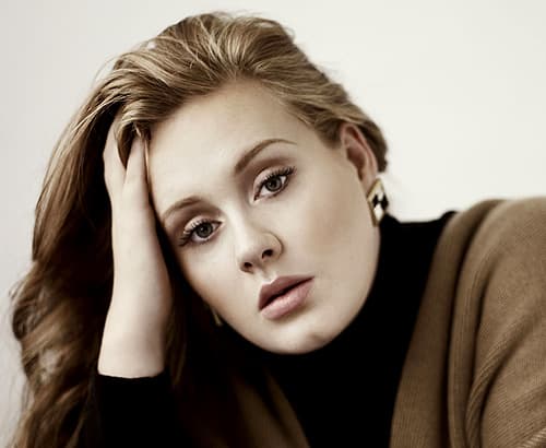 Adele összeállt a Spice Girls-lányokkal