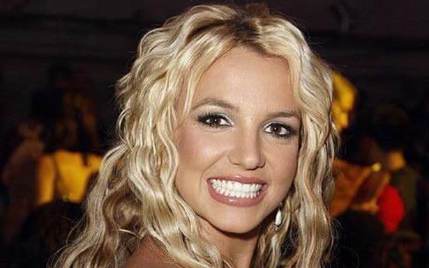Rendőrök vitték el Britney Spears szerelmét