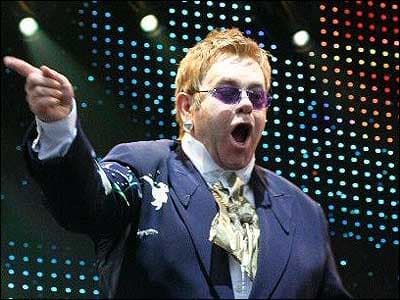 Elton John beszólt a velencei polgármesternek