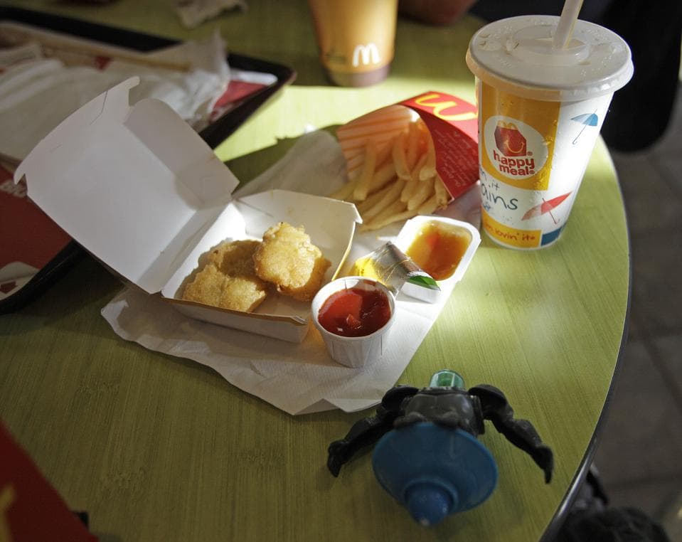 Asztalnál szolgál fel a McDonald's gyorsétteremlánc a jövőben