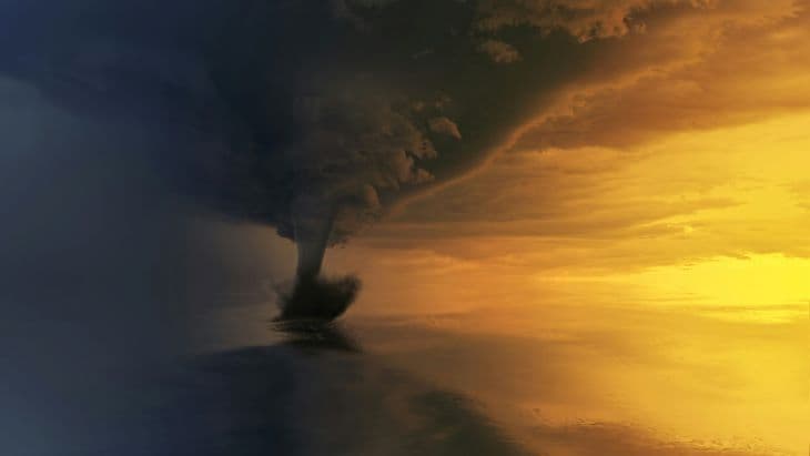 Egy magát időutazónak nevező TikToker súlyos természeti katasztrófákra, és egy aszteroida becsapódásra figyelmezteti az emberiséget (VIDEÓ)