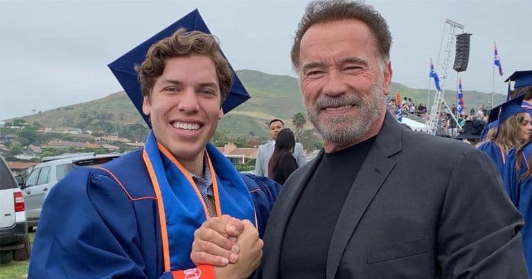 Arnold Schwarzenegger fia jó úton halad affelé, hogy apja nyomdokaiba lépjen (FOTÓ)