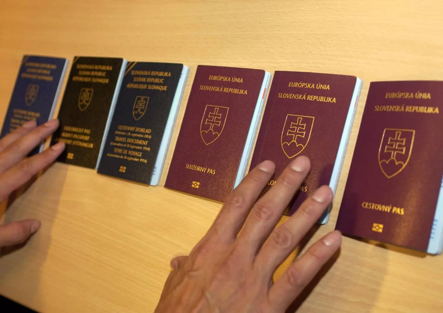 Csaknem 30 ezer szlovák állampolgárnak van problémája az útlevelével