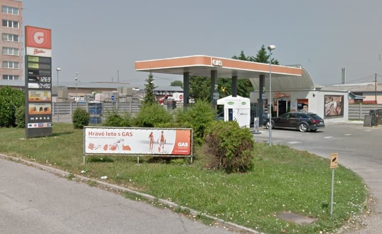 Nemcsak a betörő, de utána egy másik páros is lopott a karcsai úti benzinkútról Dunaszerdahelyen!