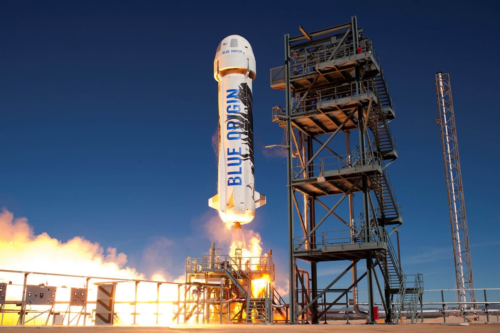 Jeff Bezos Blue Origin cége július 20-ra hirdette meg első űrutazását