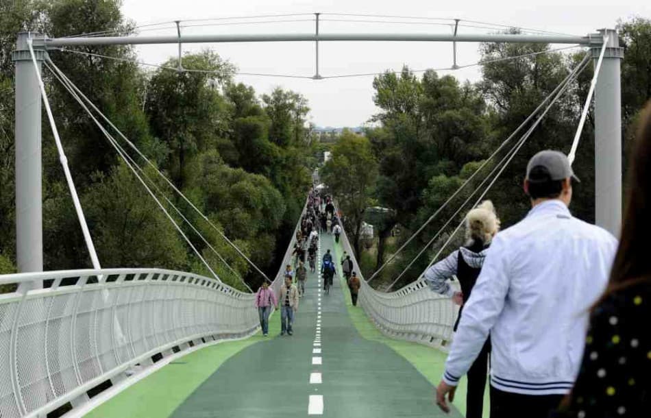 Elkezdődött a Dunaszerdahelytől nem messze lévő híd építése a szlovák-magyar határon, jövő tavaszra el is készülhet