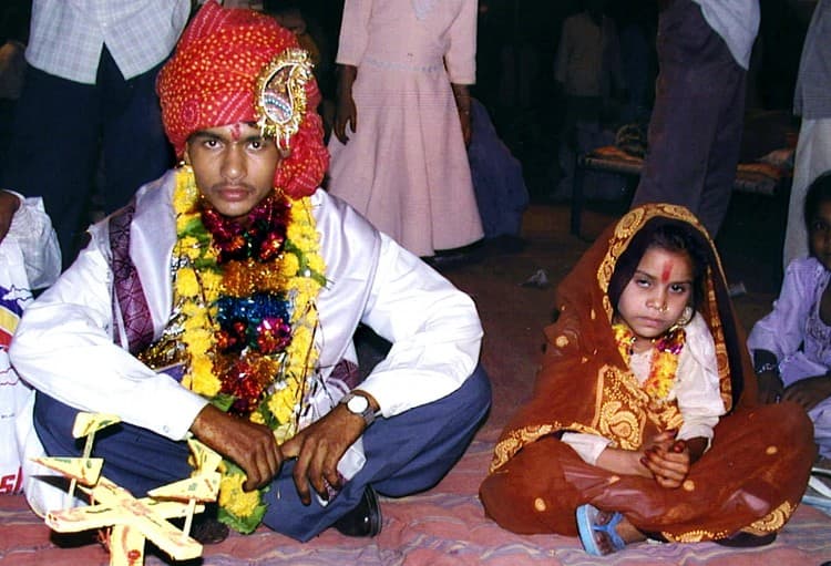 Jelentősen visszaesett tíz év alatt a gyermekházasságok aránya világszerte