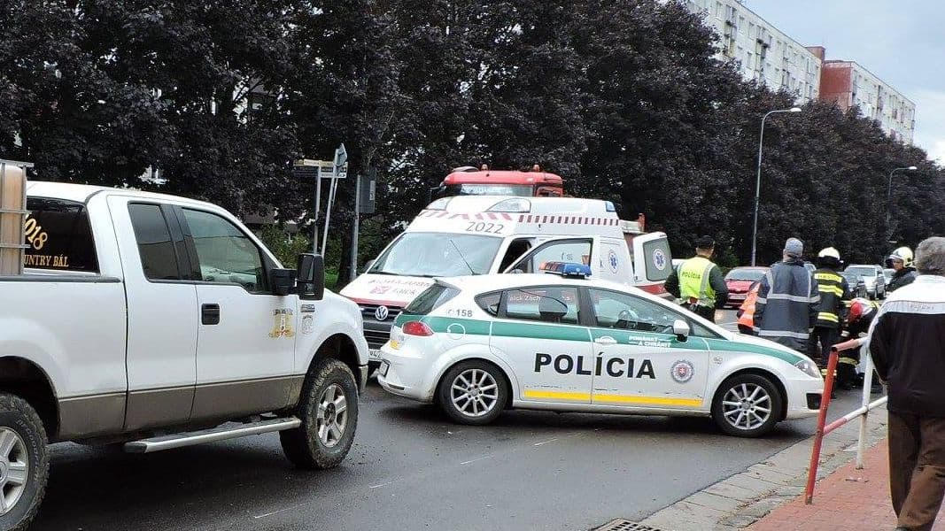 Frontálisan ütközött egy Fabia és egy Volkswagen, 31 éves nő vesztette életét