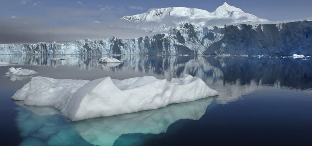 REKORD: Megdőlt az úszó világcsúcs az Antarktisznál