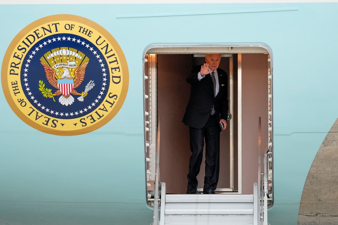 Megérkezett Izraelbe az amerikai elnök