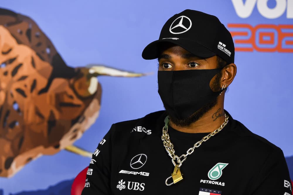 Hamilton több pénzt akar, mint amennyit a Mercedes kínál neki