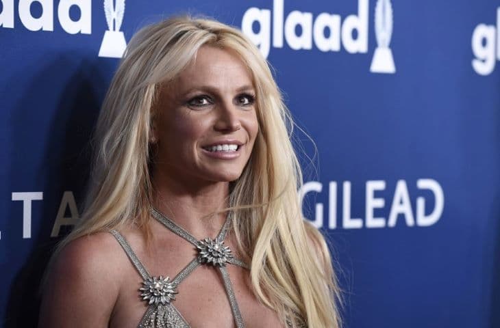 Filmet akarnak készíteni Britney Spears életéről - az énekesnő azt állítja, a neki küldött forgatókönyvekben valótlanságok szereplnek (VIDEÓ)