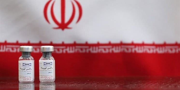 Iránban elfogadták veszélyhelyzeti használatra az első saját fejlesztésű vakcinát, a COVIrant