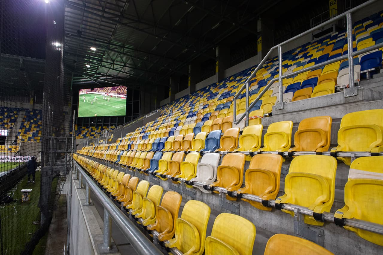 „Ezer szurkoló a stadionokban a szlovákiai sport lerombolását jelenti”
