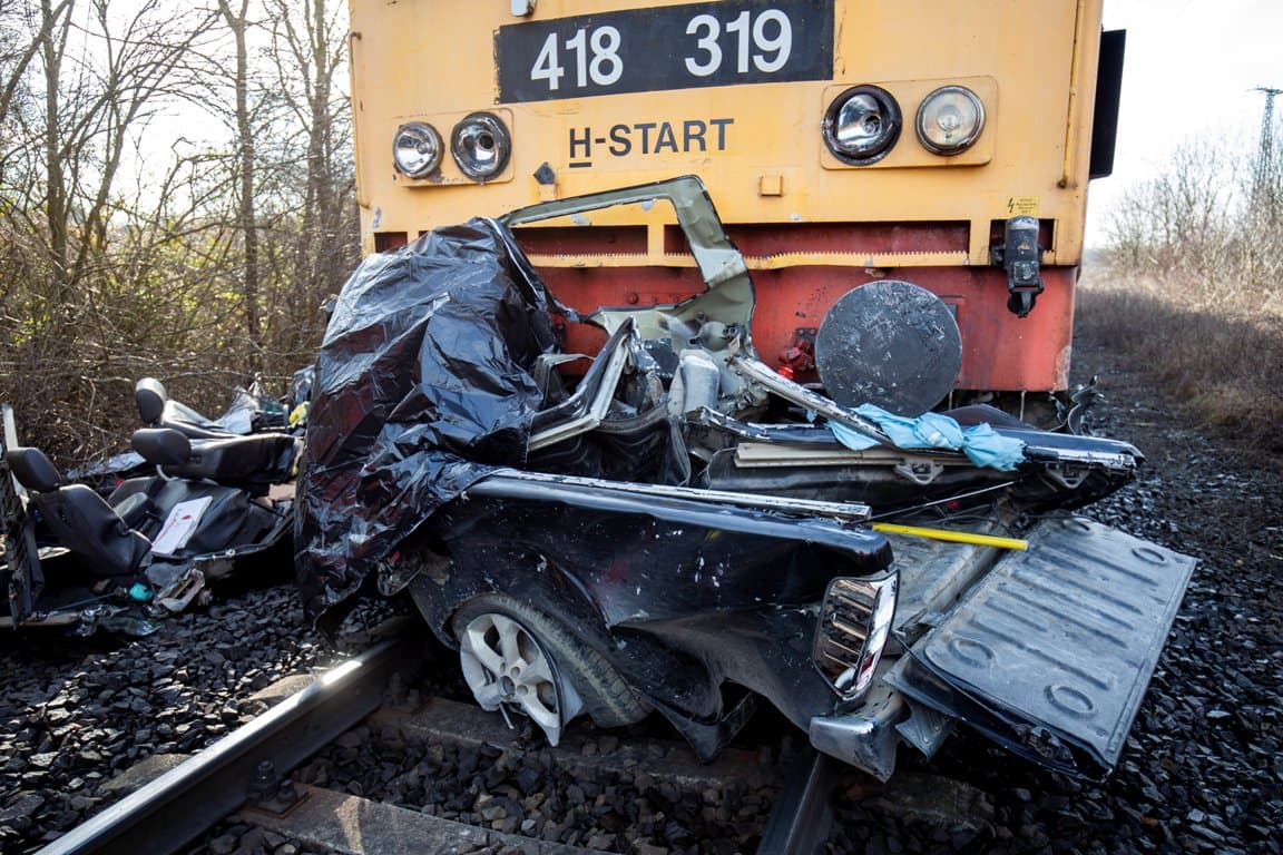 Borzalmas vasúti baleset Magyarországon: egy ember meghalt