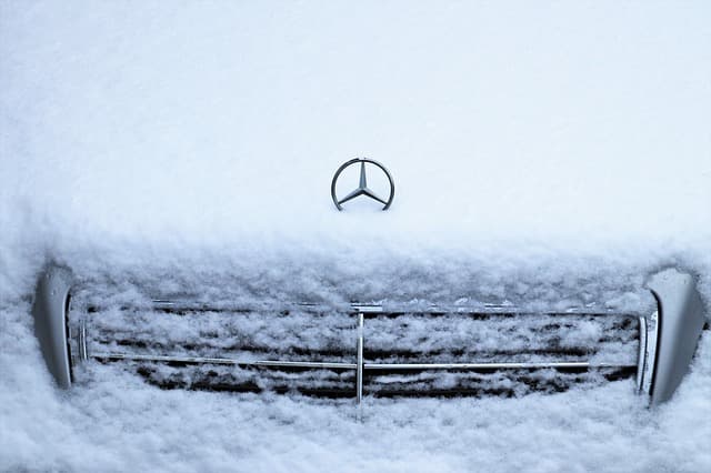 Lengyelországban nyílik a Mercedes legújabb akkumulátorgyára