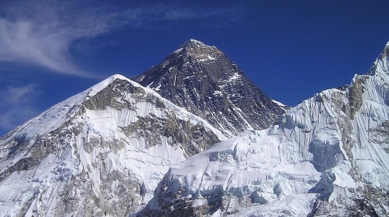 Ennyi mászó jutott fel a Mount Everest csúcsára idén tavasszal