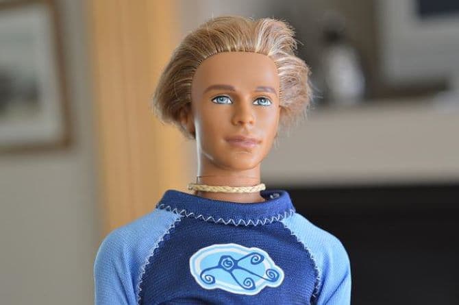 Ő alakítja Kent a Barbie című mozifilmben - nagyon vegyes érzéseket váltott ki a kinézete a rajongói körében (FOTÓ)