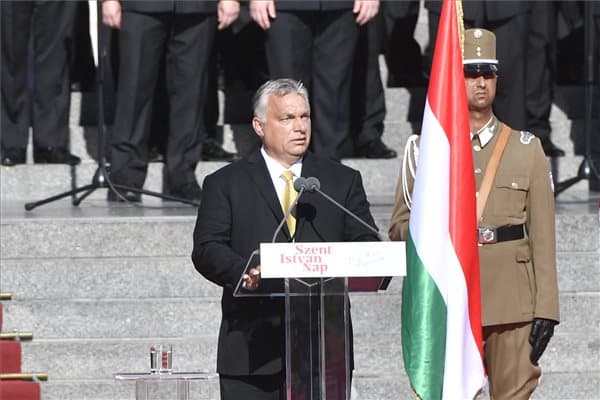 Augusztus 20. - Orbán: A magyarok a túlélés bajnokaiként állnak az európai történelem színpadán