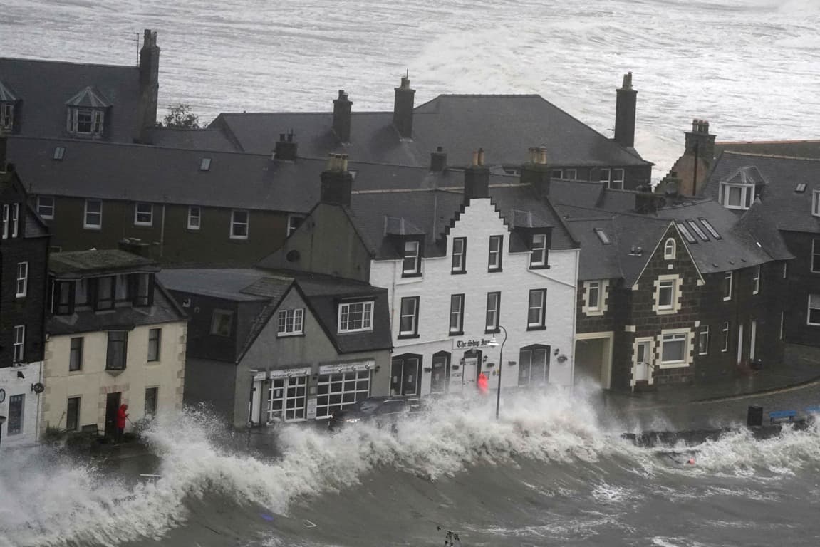 Tombol a Babet vihar Skóciában, már halálos áldozata is van (FOTÓK)