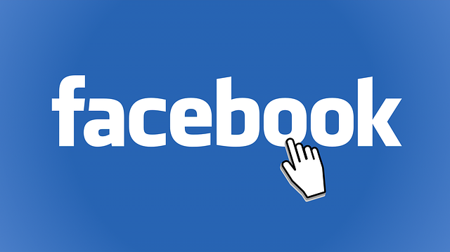 A Facebook bejelentette, hogy orosz hátterű oldalakat függesztett fel
