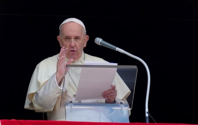 Ferenc pápa a szexuális zaklatások áldozatainak meghallgatását kéri a püspököktől