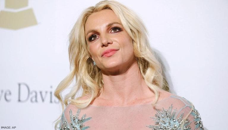 Forrnak az indulatok: Britney Spears pénzügyi visszaélésekkel vádolta meg az apját, húgát pedig jogi lépésekkel fenyegeti