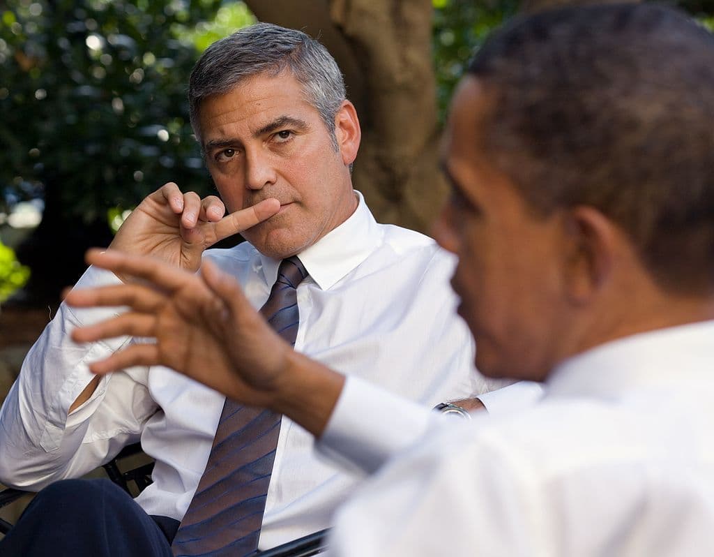 George Clooney felvette a kesztyűt Orbán rezsimje ellen, a Netflix meg csak a tenyerét dörzsölheti