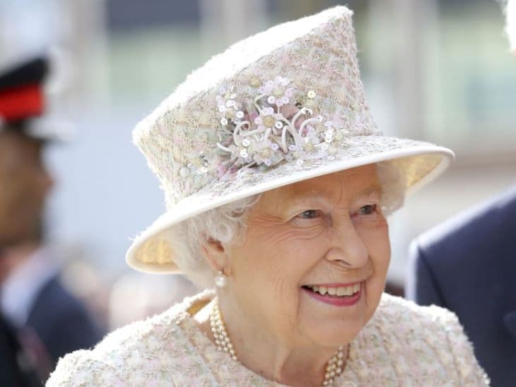 Zárt körben ünnepelték II. Erzsébet királynő hivatalos születésnapját (FOTÓK+VIDEÓ)