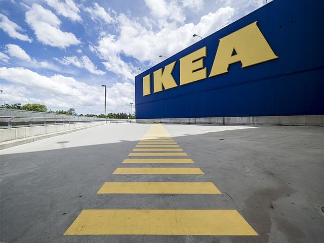 A nőket mellőző katalógusa miatt pereli az IKEA-t egy izraeli nő