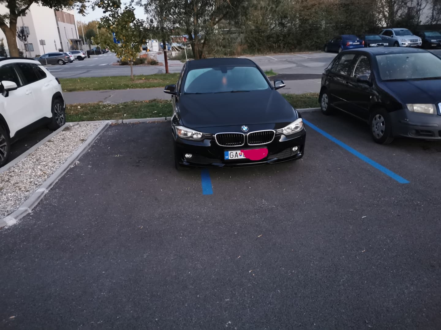 Így is lehet BMW-vel flexelni Dunaszerdahelyen (FOTÓK)