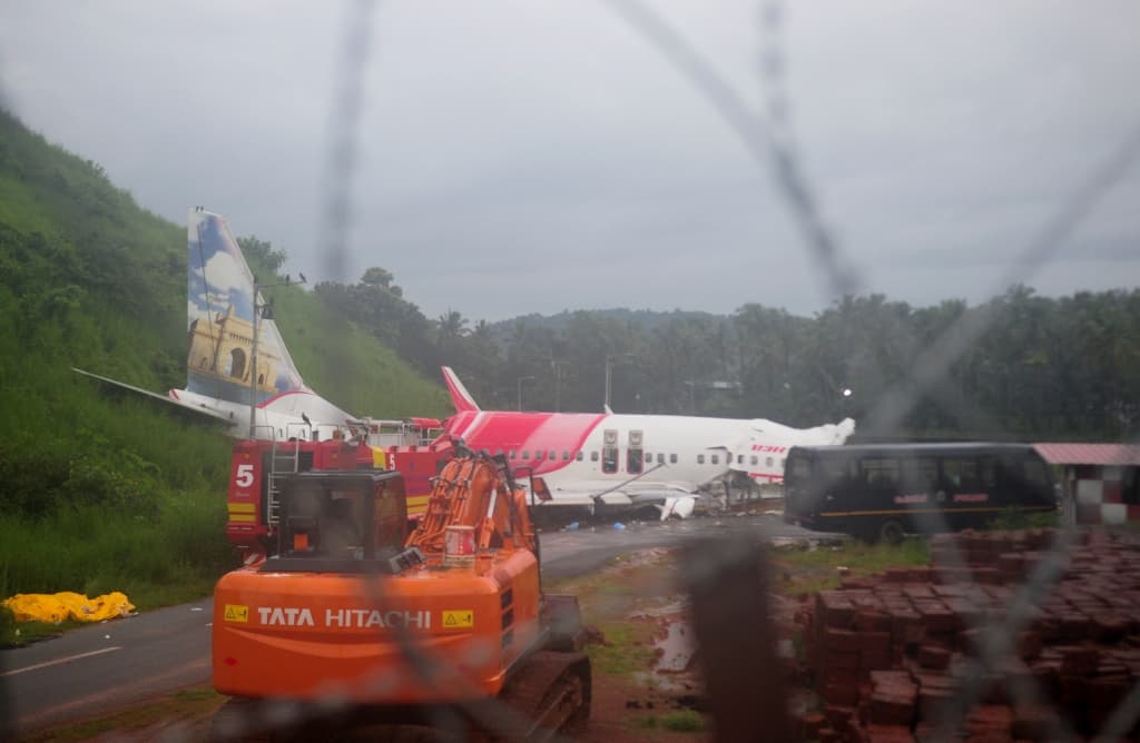 Nőtt az indiai repülőgép-szerencsétlenség halálos áldozatainak száma