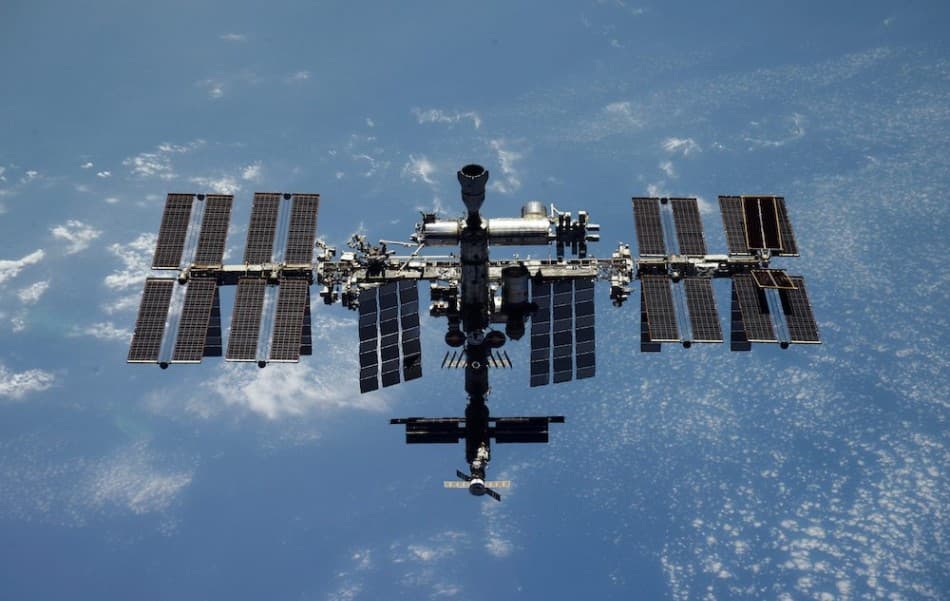 Megérkezett a négy űrhajós a Nemzetközi Űrállomásra (FOTÓ)