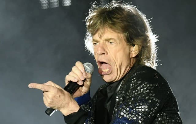 Őrületes táncot lejt Mick Jagger néhány héttel a műtétje után – VIDEÓ!