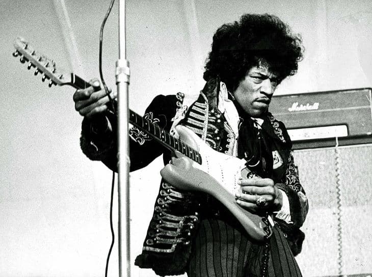 Kiállították egy múzeumban Jimi Hendrix péniszének gipszbevonatát (FOTÓ)