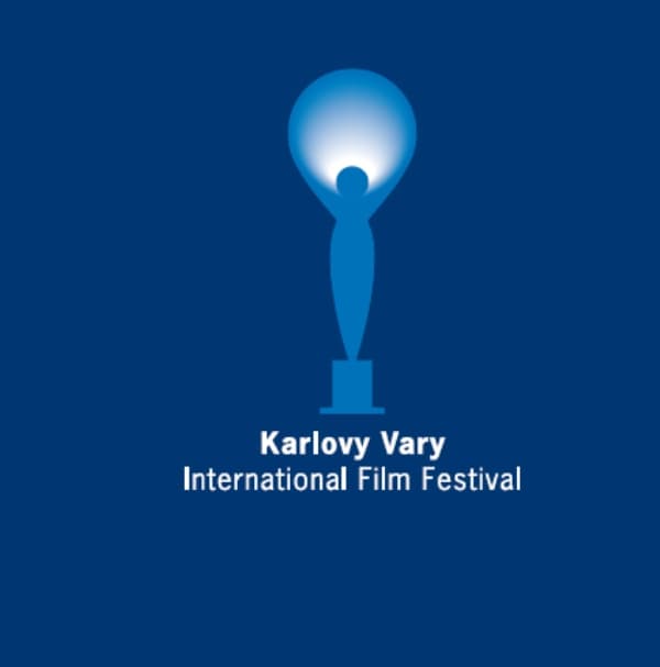 Filmcsillagok és hét világpremier Karlovy Varyban