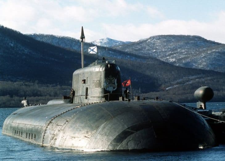 Oroszországban megemlékeztek a Kurszk tengeralattjáró pusztulásának 20. évfordulójáról