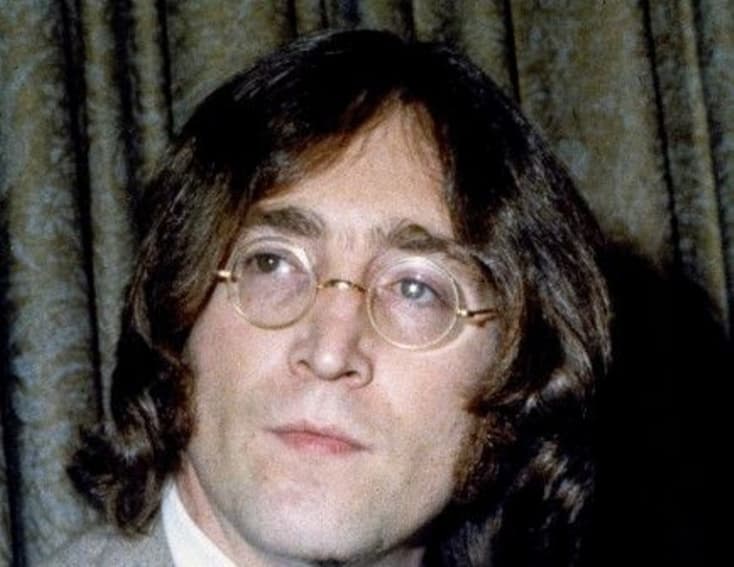 Megszólalt John Lennon gyilkosa, bocsánatot kért, mert nagyon egoista volt