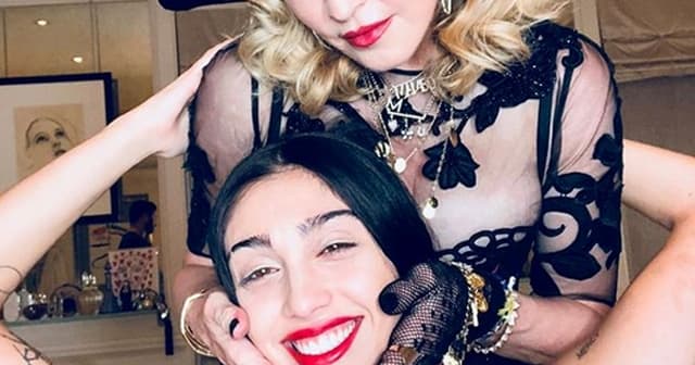 Nem sokat takart magából Madonna lánya – FOTÓK 18+